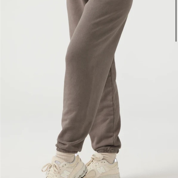 Joah Brown Oversized Joggers - Picture 4 of 4